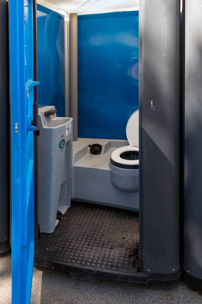 Professional porta potty rental in Woodville, CA